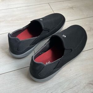 Olukai Men's Black Slip-On Shoes 10.5 NWOT